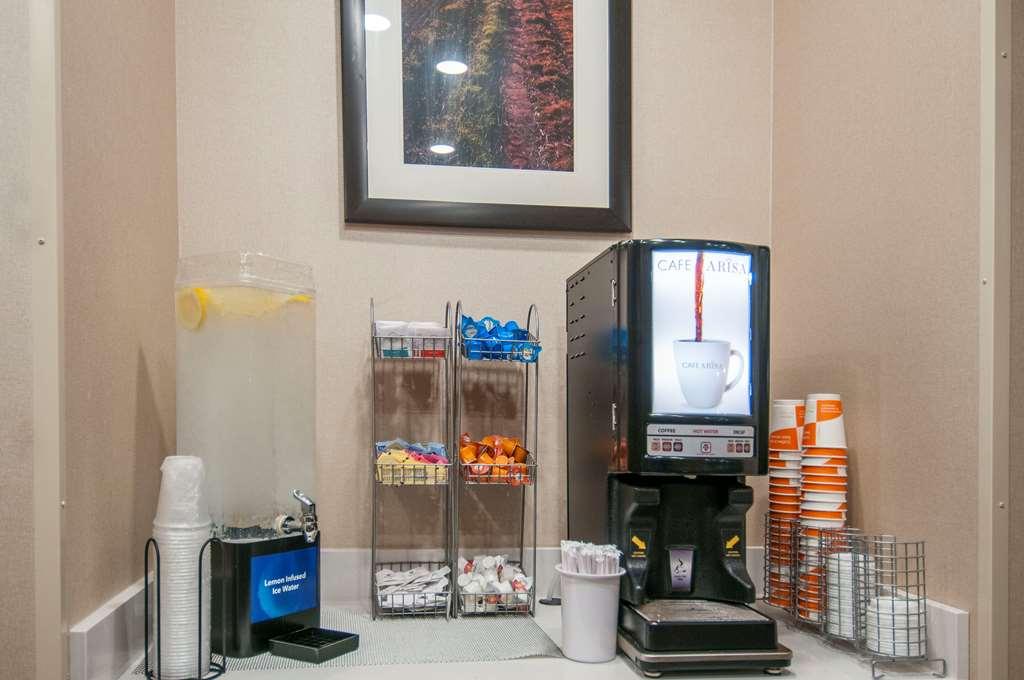 Comfort Inn & Suites Downtown Near University タスカルーサ レストラン 写真