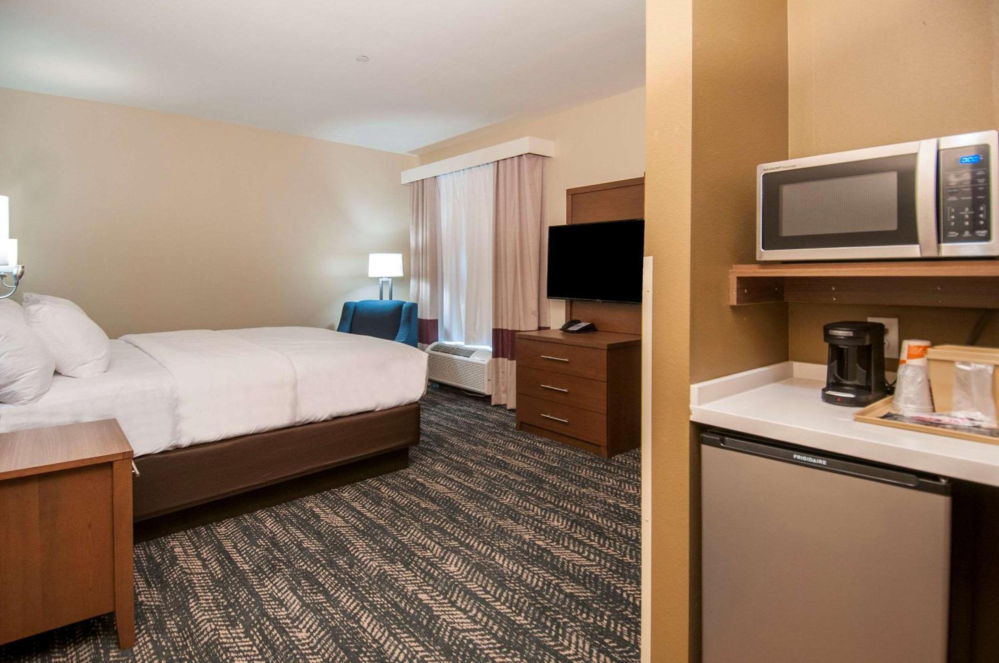 Comfort Inn & Suites Downtown Near University タスカルーサ エクステリア 写真